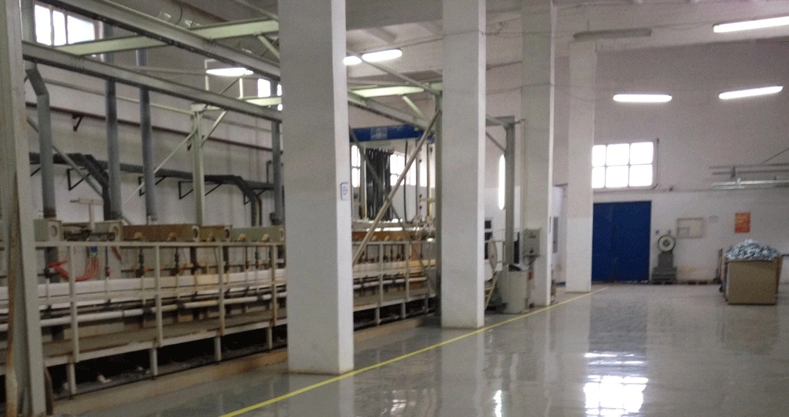 Incomparable: The production building floor was in a dilapidated state and unusable in places. Today, the production facility is not only more efficient, it is also significantly more impressive to look at.